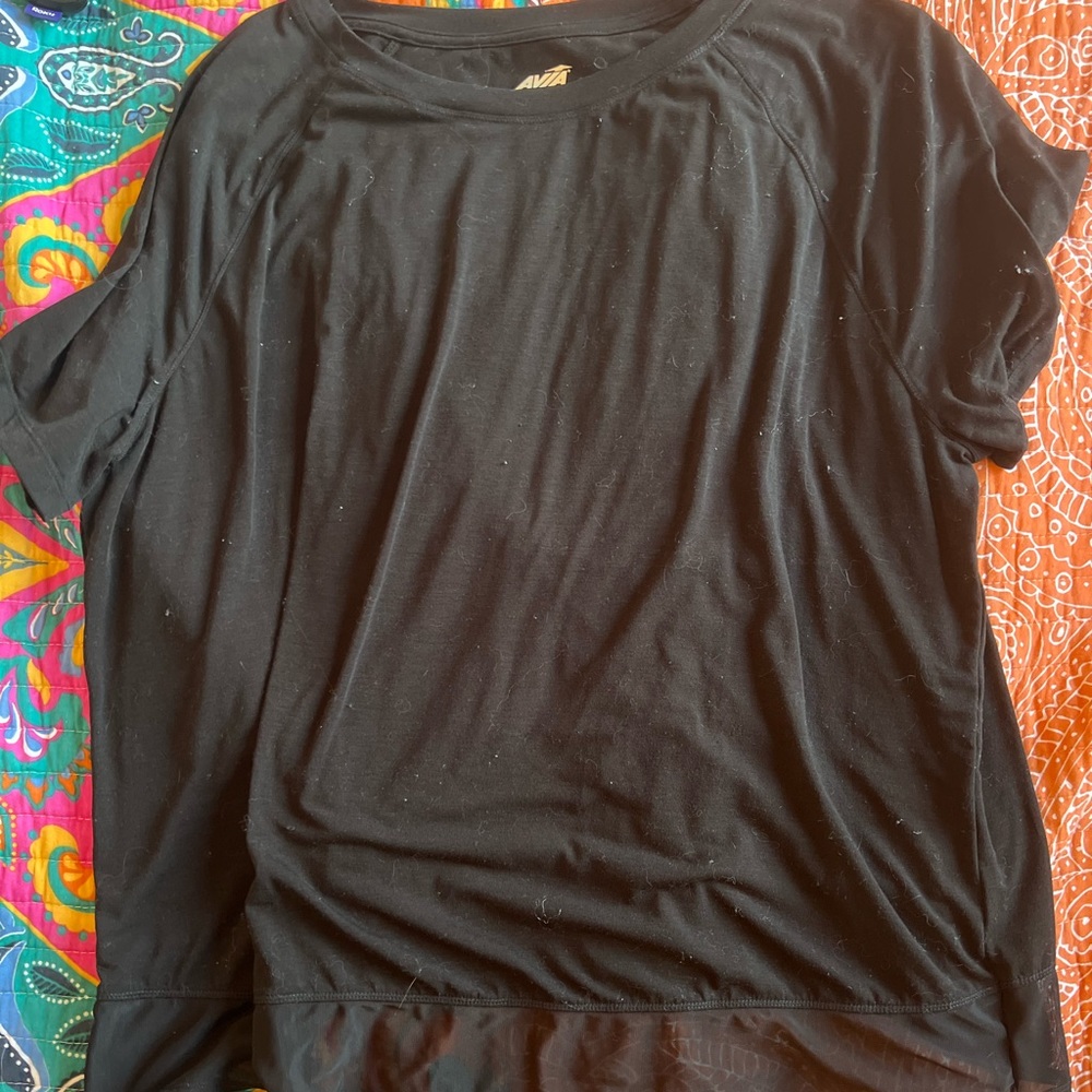 Black AVIA workout tshirt